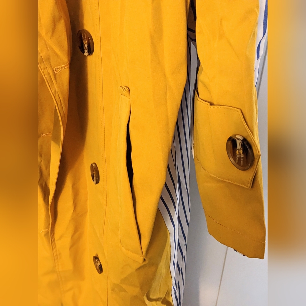 Jacket - Picture 3 of 5